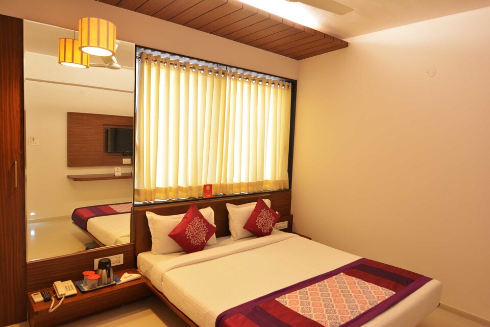OYO 3652 Hotel Pallav, Kalawad Road Rajkot, Rajkot